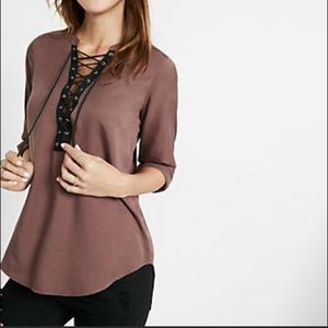 Express Lace Front Top